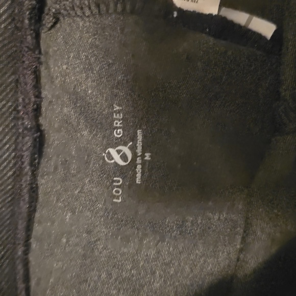 Lou & Grey Charcoal Leggings Size M (0718) - Picture 3 of 5